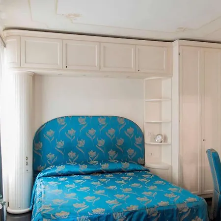 Bed & Breakfast Relais Dei Fiori Dimora D'epoca 3*