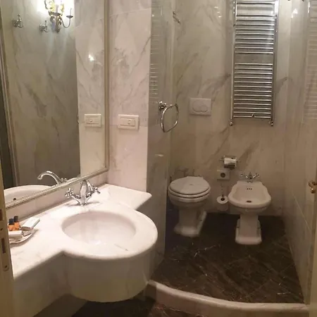 Bed & Breakfast Relais Dei Fiori Dimora D'epoca 3*