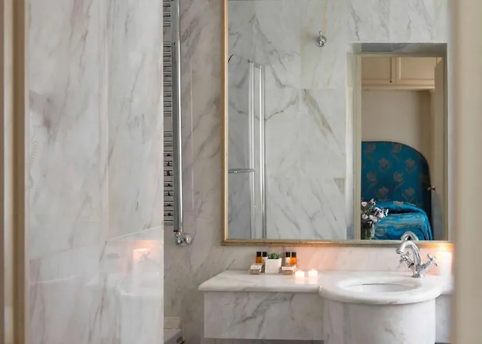 Relais Dei Fiori Dimora D'epoca Bed and Breakfast 3*