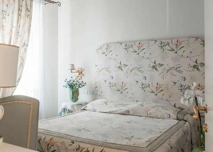 Relais Dei Fiori Dimora D'epoca Bed and Breakfast