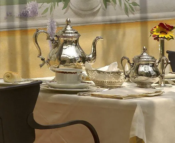 Relais Dei Fiori Dimora D'epoca Bed and Breakfast