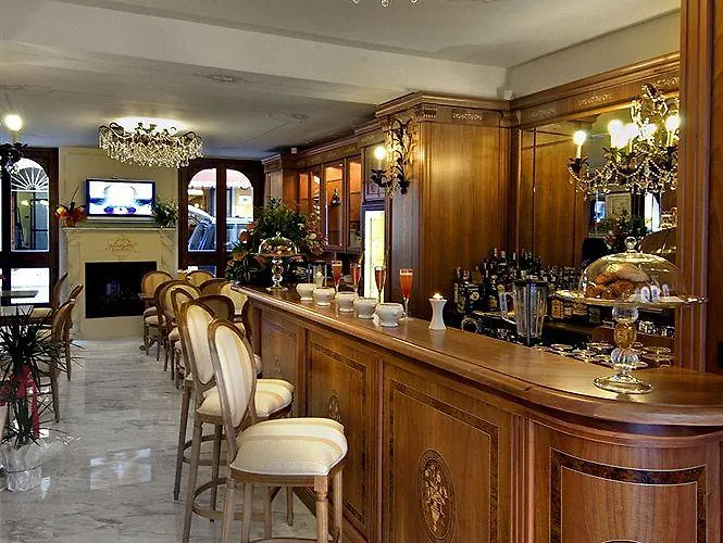 Relais Dei Fiori Dimora D'epoca Πίζα