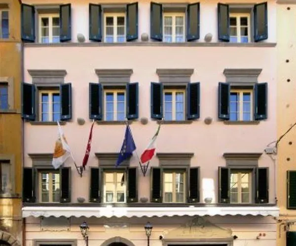 Relais Dei Fiori Dimora D'epoca 3* Πίζα