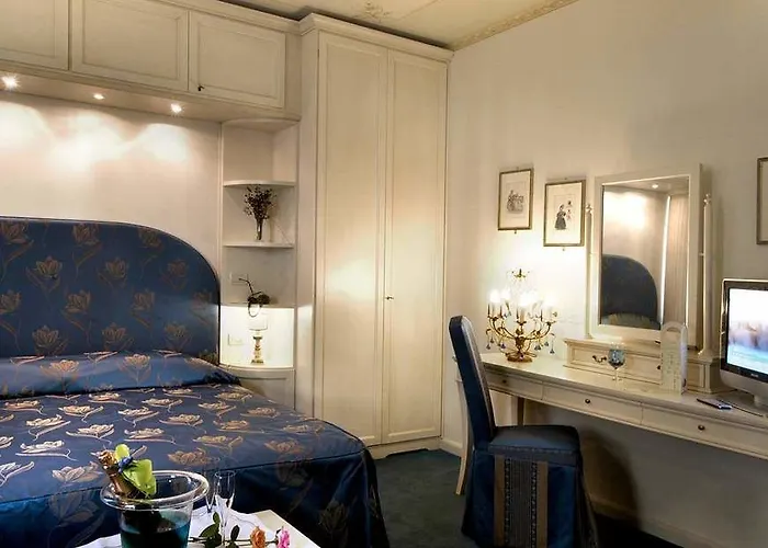Relais Dei Fiori Dimora D'epoca 3*